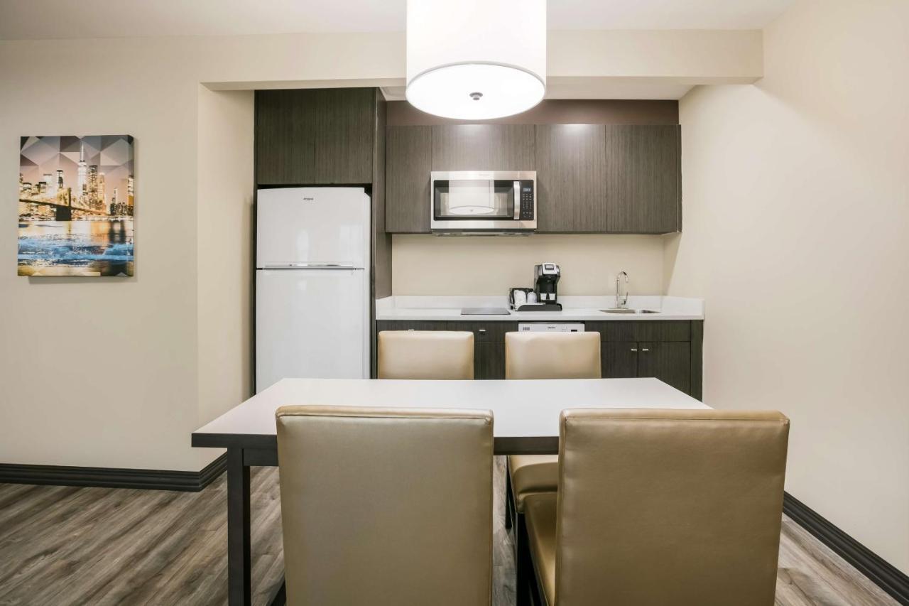 Best Western Plus Executive Residency Bronx Ню Йорк Екстериор снимка