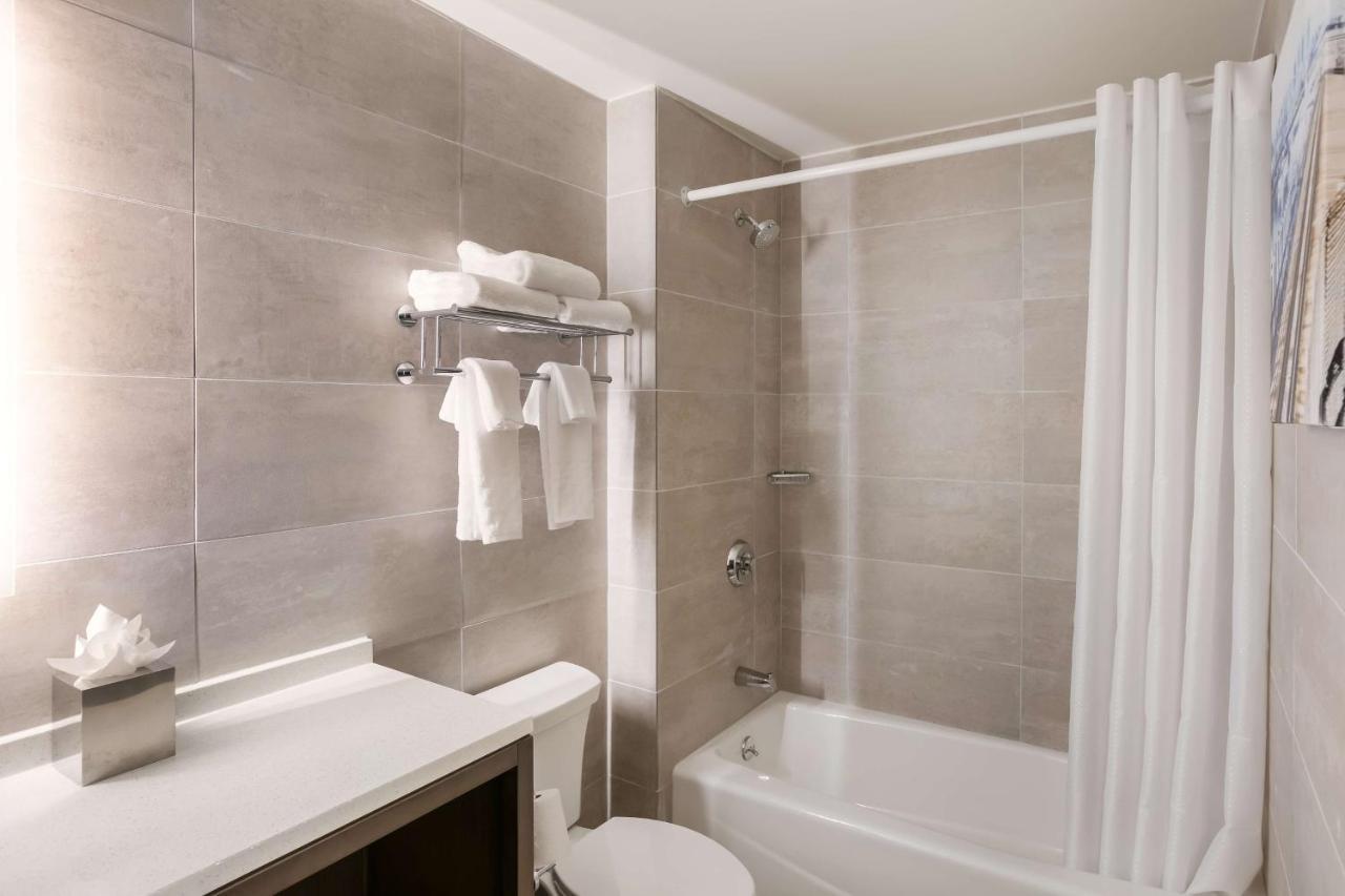 Best Western Plus Executive Residency Bronx Ню Йорк Екстериор снимка