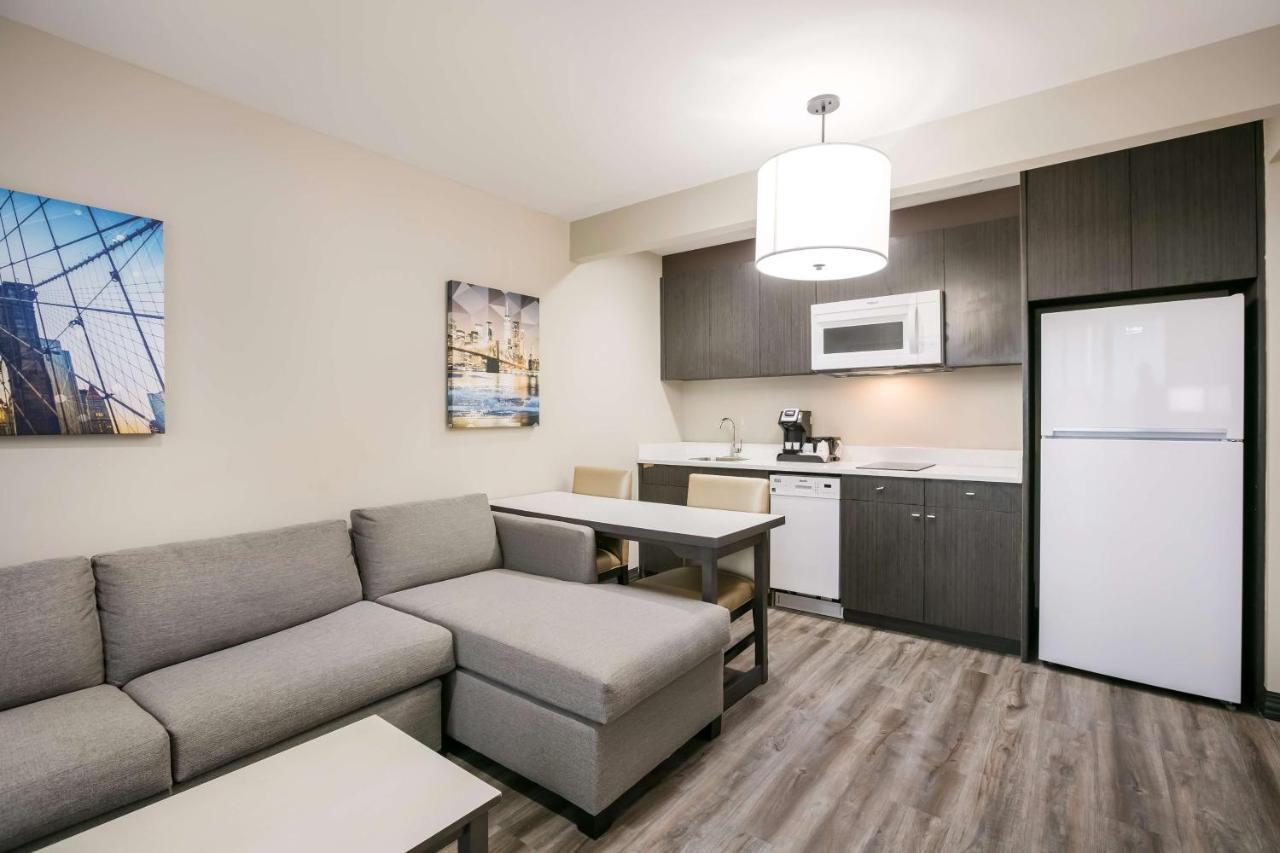 Best Western Plus Executive Residency Bronx Ню Йорк Екстериор снимка