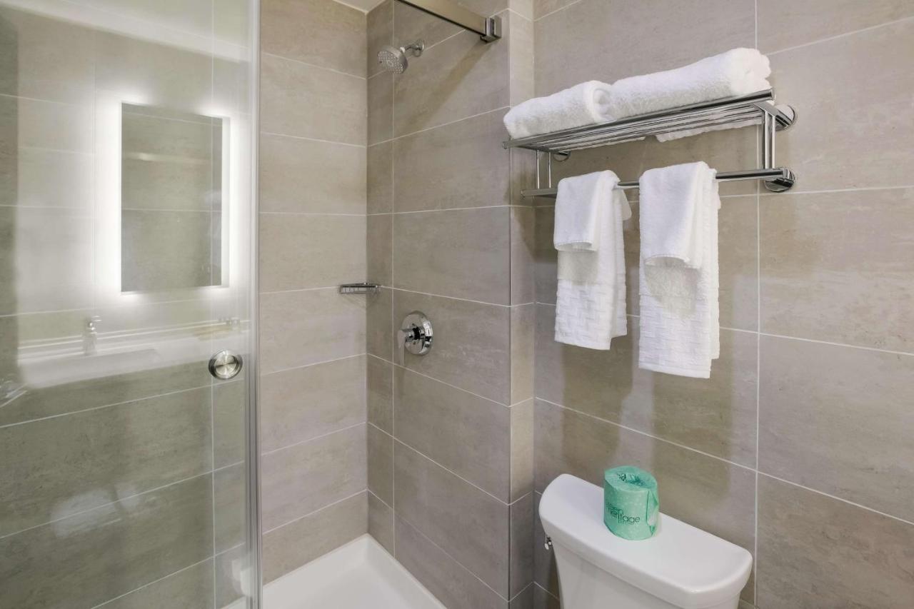 Best Western Plus Executive Residency Bronx Ню Йорк Екстериор снимка