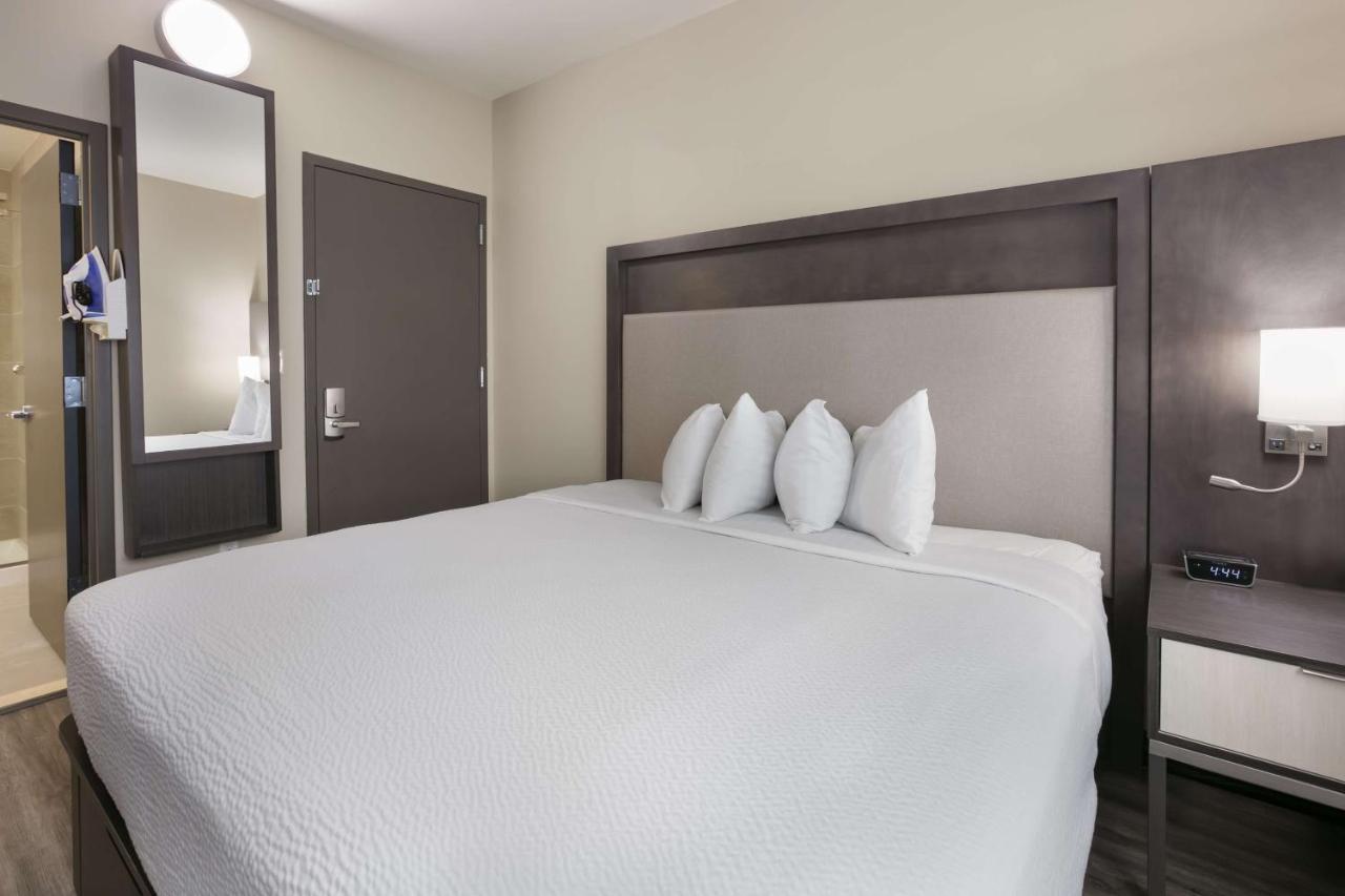 Best Western Plus Executive Residency Bronx Ню Йорк Екстериор снимка