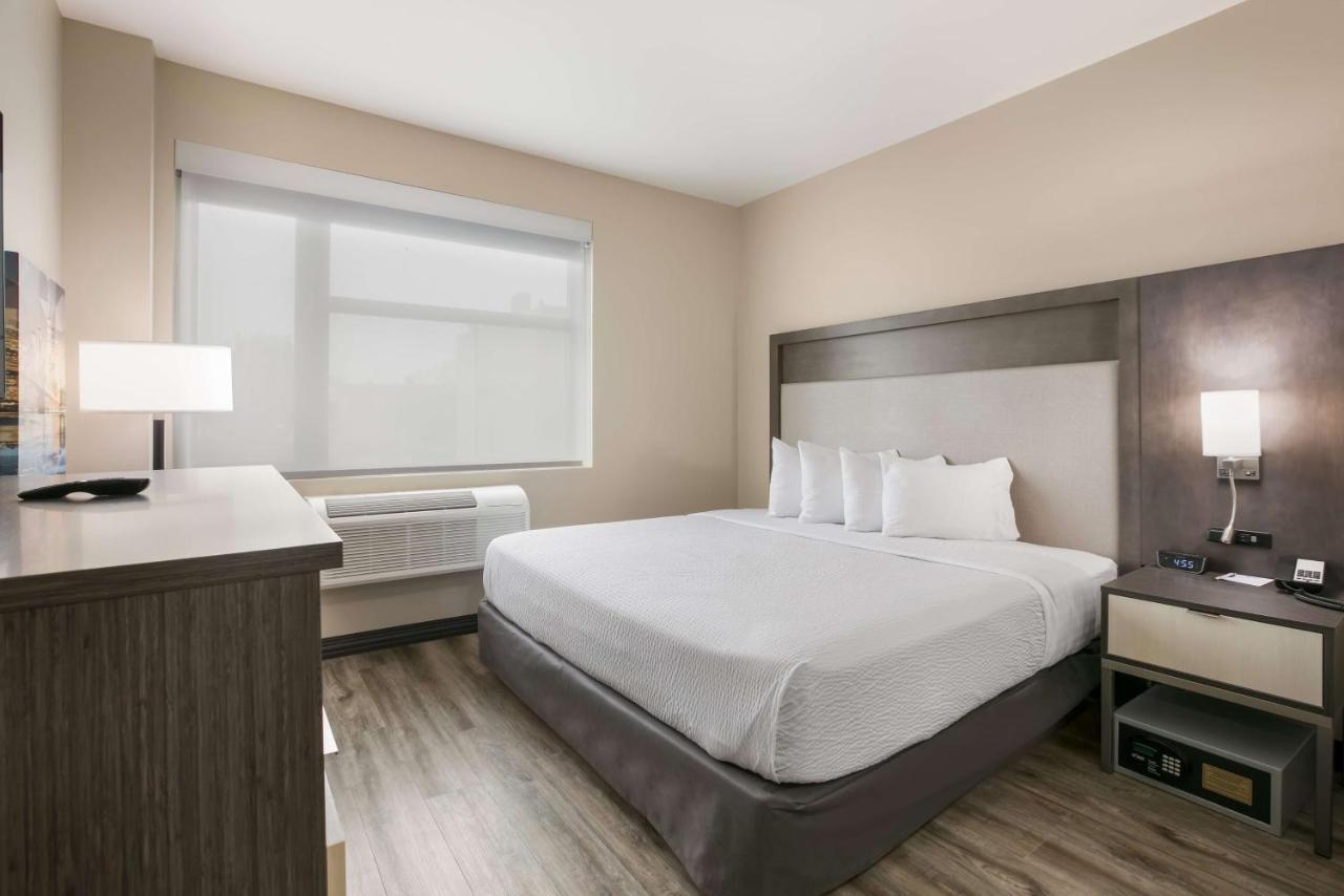 Best Western Plus Executive Residency Bronx Ню Йорк Екстериор снимка