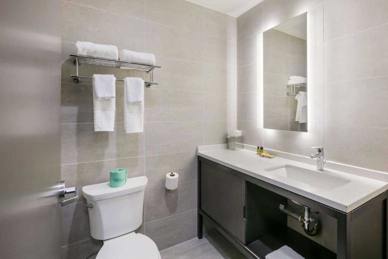 Best Western Plus Executive Residency Bronx Ню Йорк Екстериор снимка