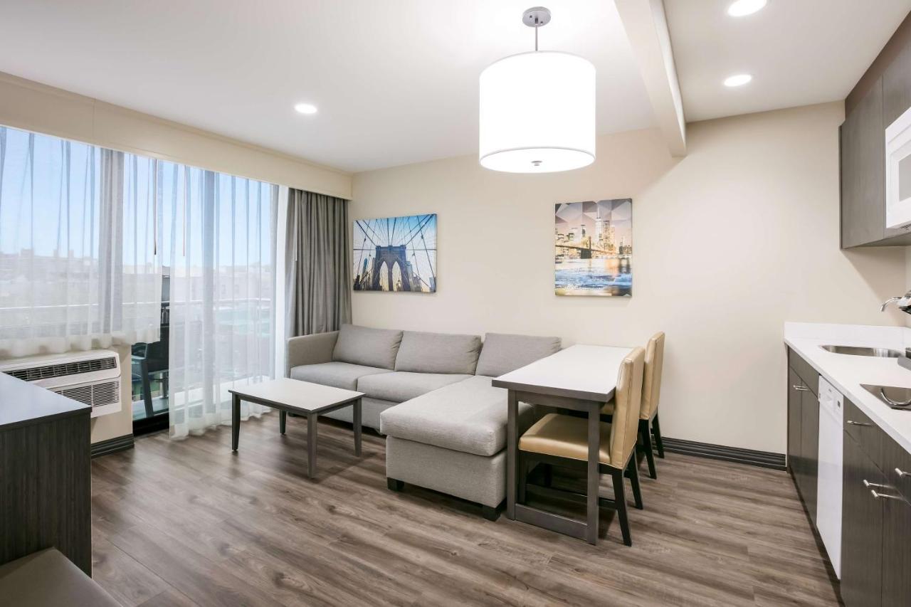 Best Western Plus Executive Residency Bronx Ню Йорк Екстериор снимка